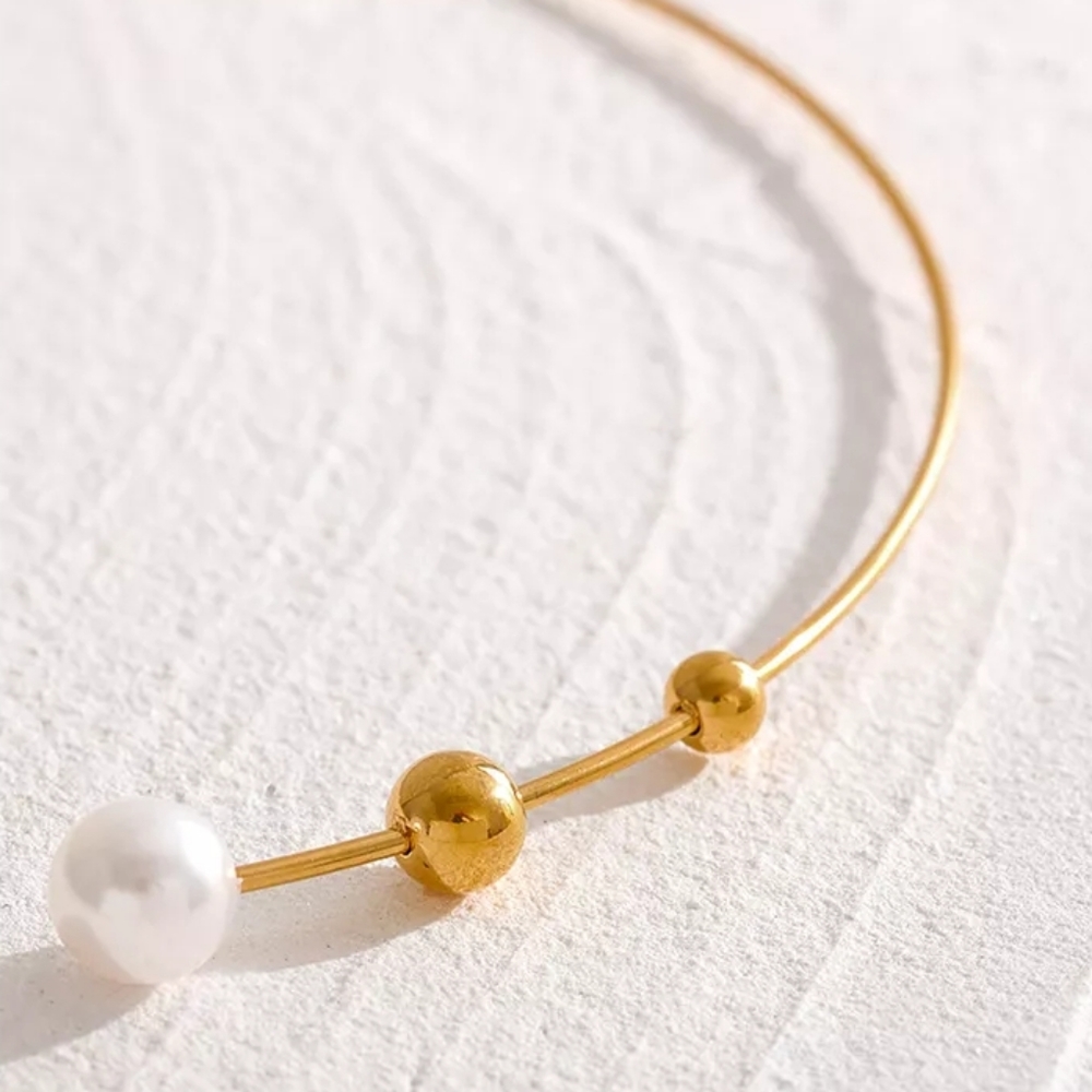 Charm Collar Necklace - Picture 3 of 6